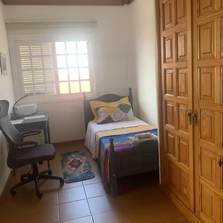 בית נופש Isla Tenerife *