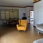 בית נופש Isla De Tenerife *